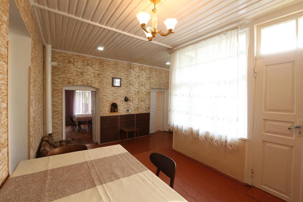 Guesthouse "Ashot Shalunts" Goris Esterno foto